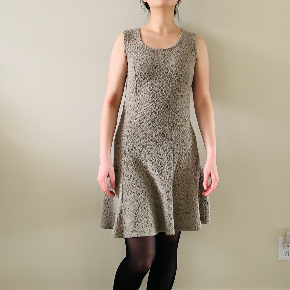 🛍 3/$30 - Tan textured A line dress